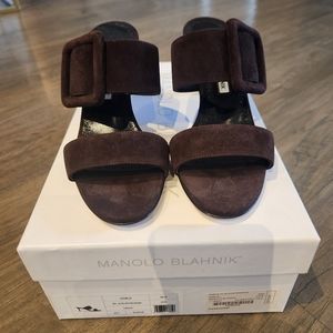 Authentic BNIB Manolo Blahnik Sandals Size 35.5